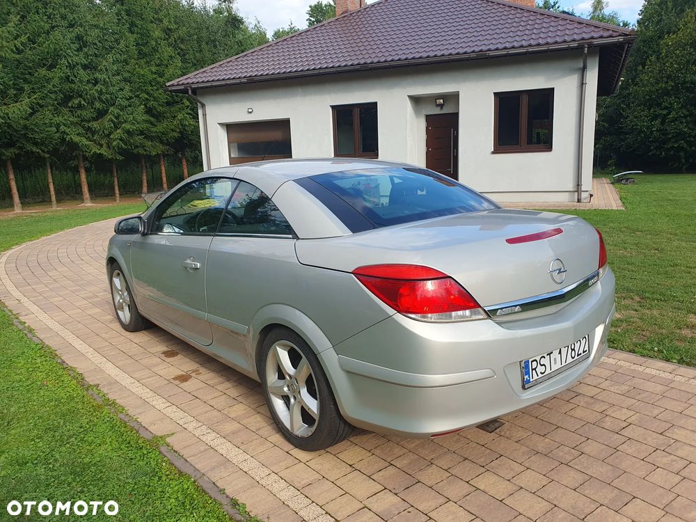 Opel Astra - 2