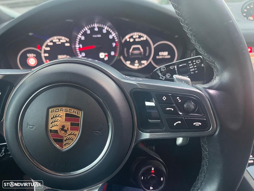 Porsche Cayenne S - 5