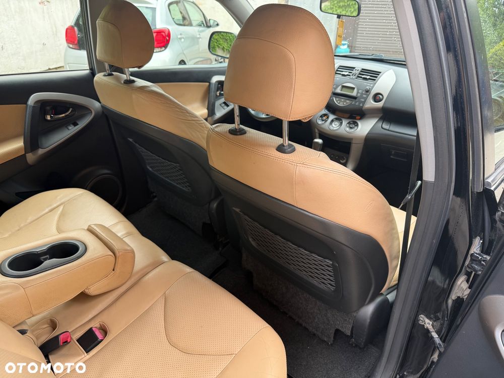 Toyota RAV4 2.0 VVT-i Sol - 27