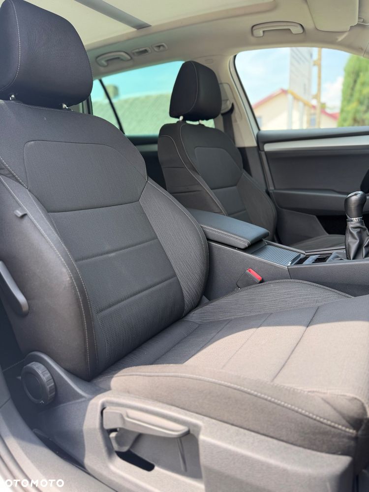 Skoda Superb 2.0 TDI Premium Edition - 15