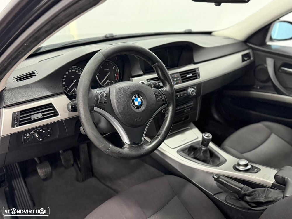 BMW 320 d Navigation - 7