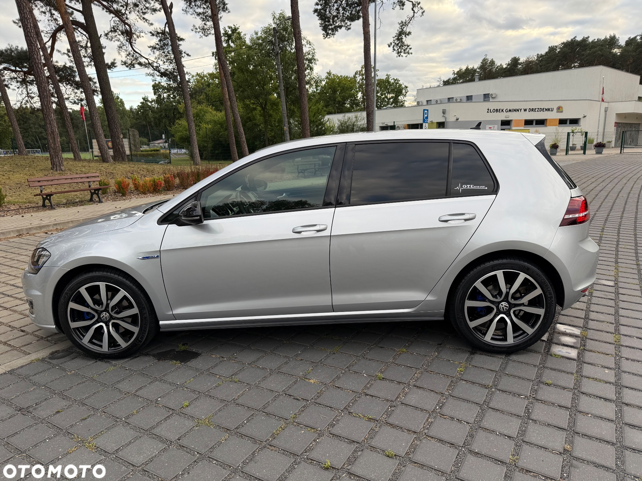 Volkswagen Golf - 3