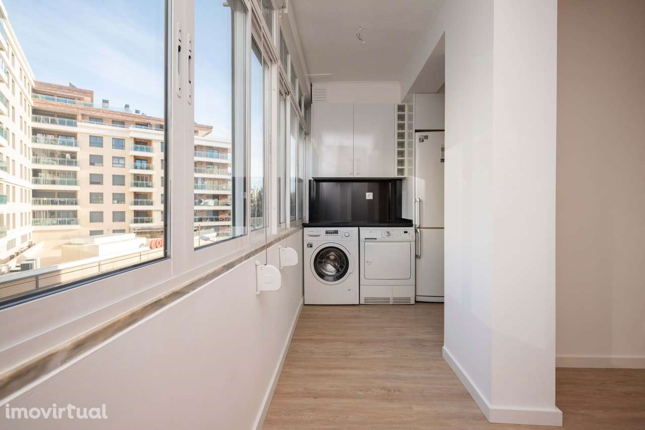 Apartamento Renovado T3 no Centro de Odivelas - Grande imagem: 4/25