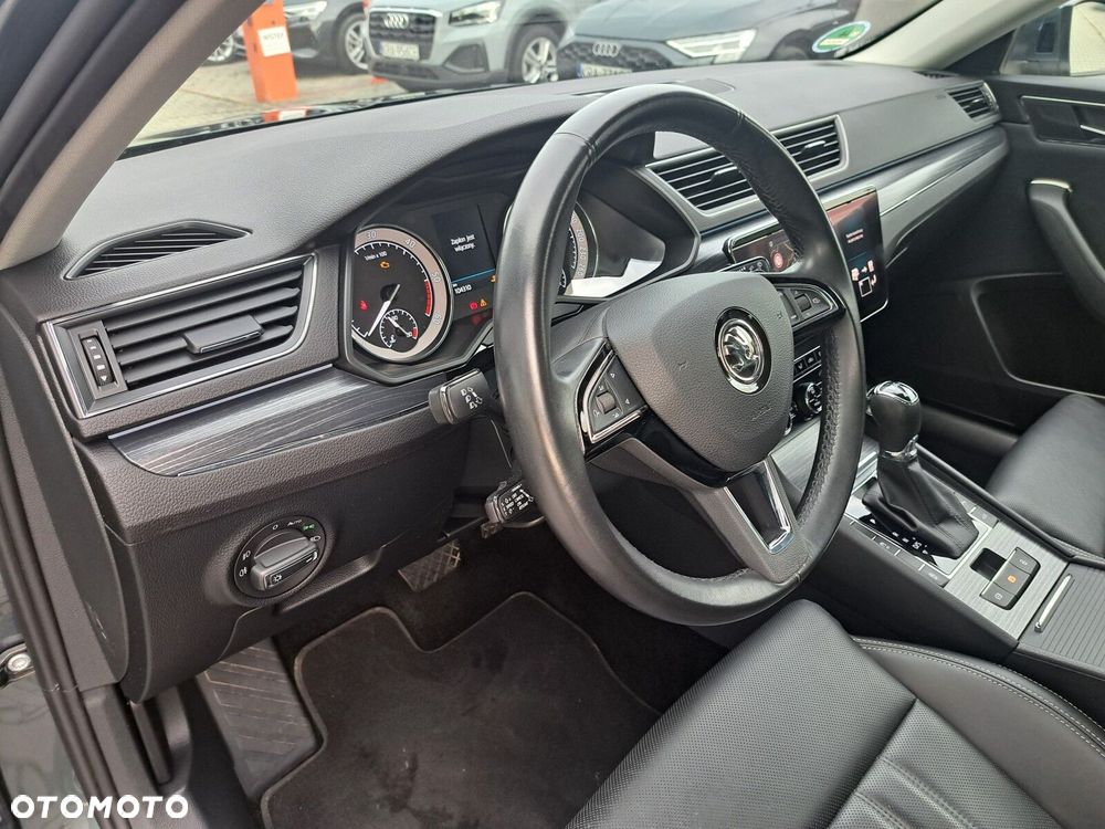 Skoda Superb 2.0 TDI 4x4 Style DSG - 32