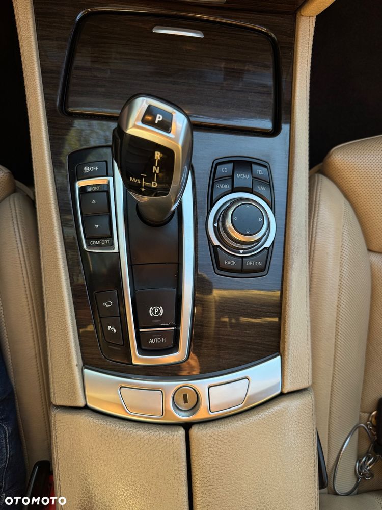 BMW Seria 7 730d - 28