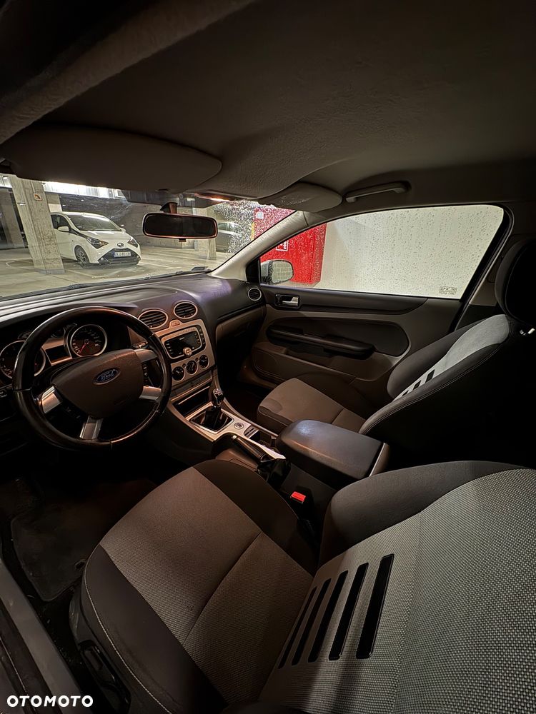 Ford Focus - 13