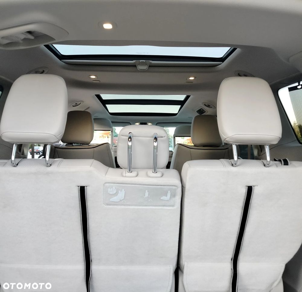 Chrysler Pacifica - 16