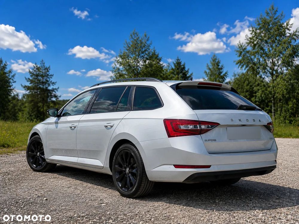 Skoda Superb 2.0 TDI SCR Sportline DSG - 2