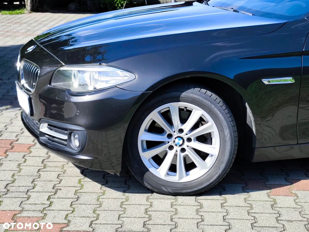 BMW Seria 5 520d xDrive - 3