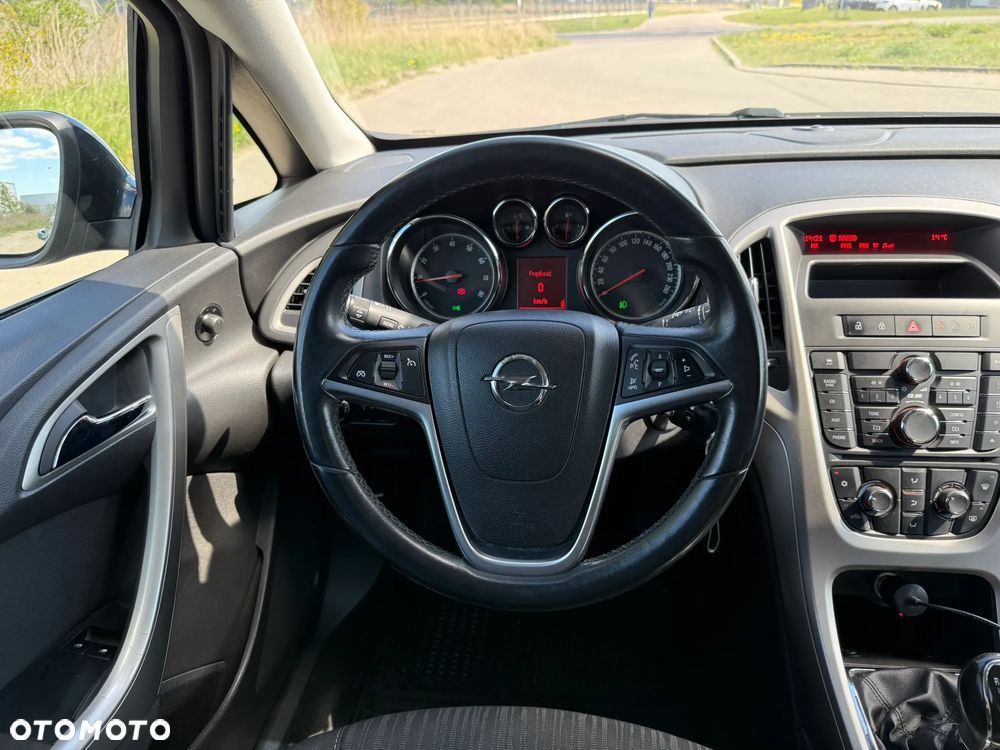Opel Astra 1.6 Enjoy - 12