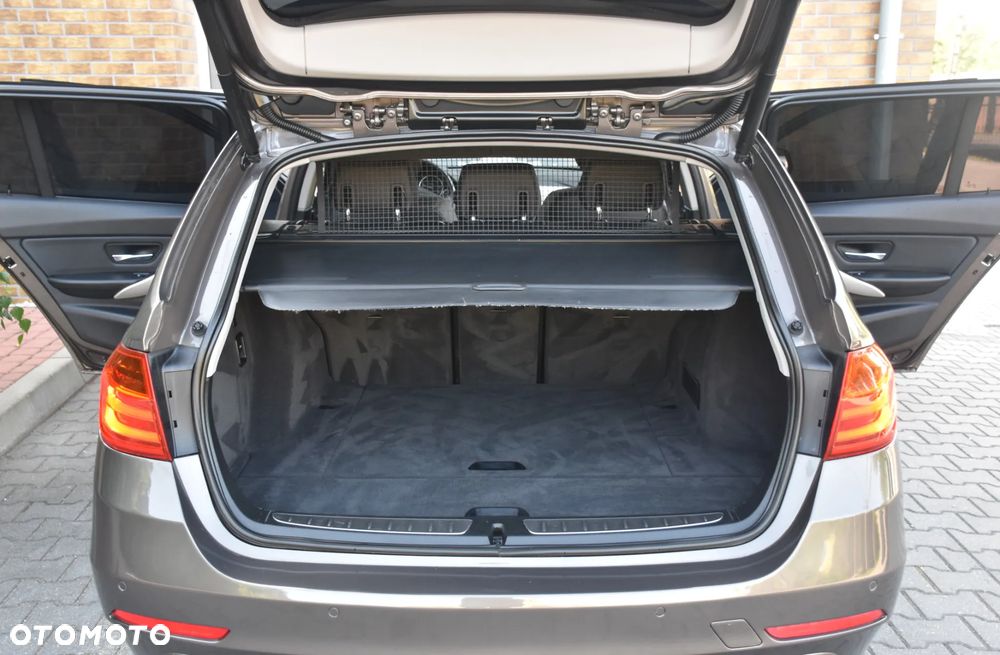 BMW Seria 3 ver-318d-luxury-line - 17