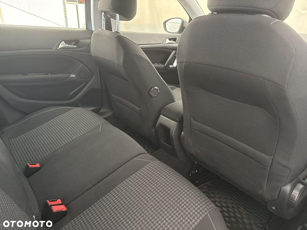 Peugeot 308 - 24