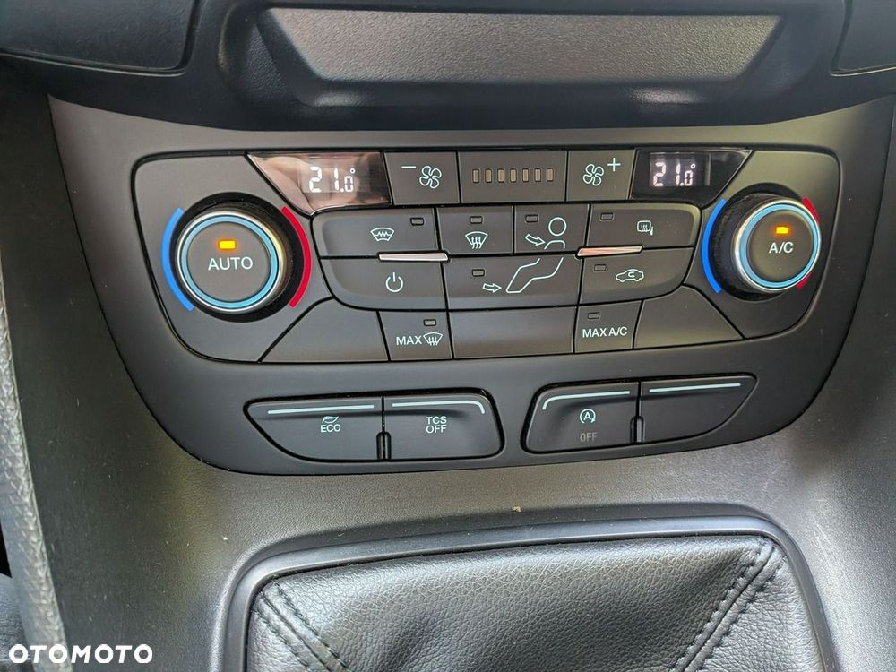 Ford Transit Connect - 12