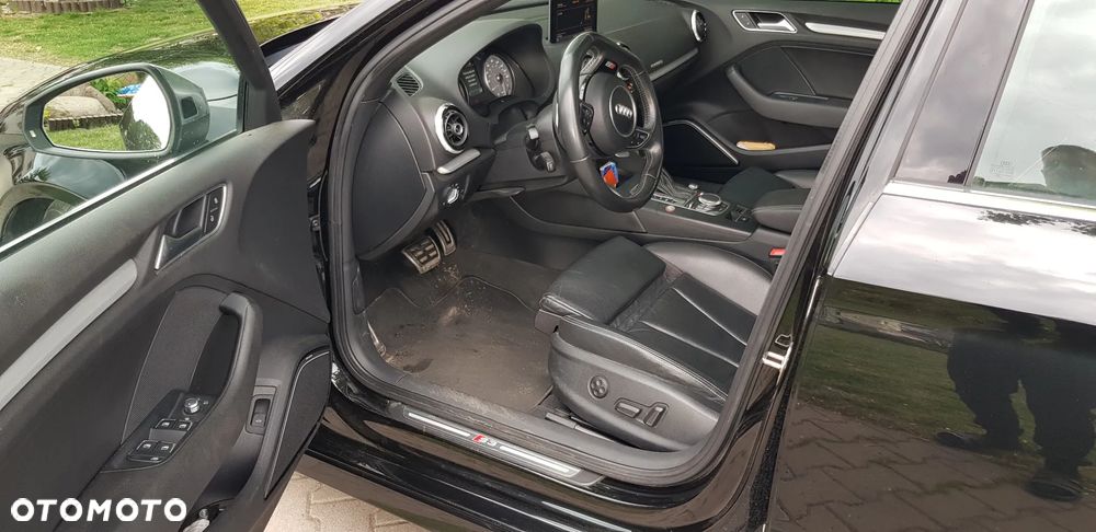 Audi S3 S tronic - 11