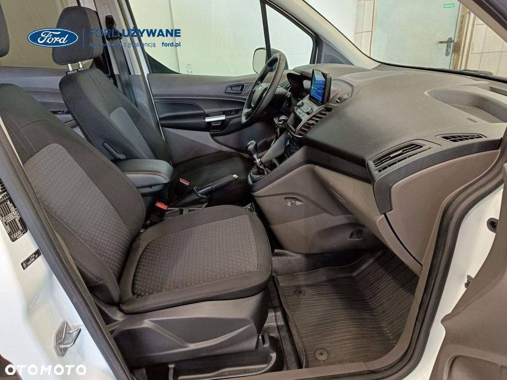 Ford Transit Connect - 12