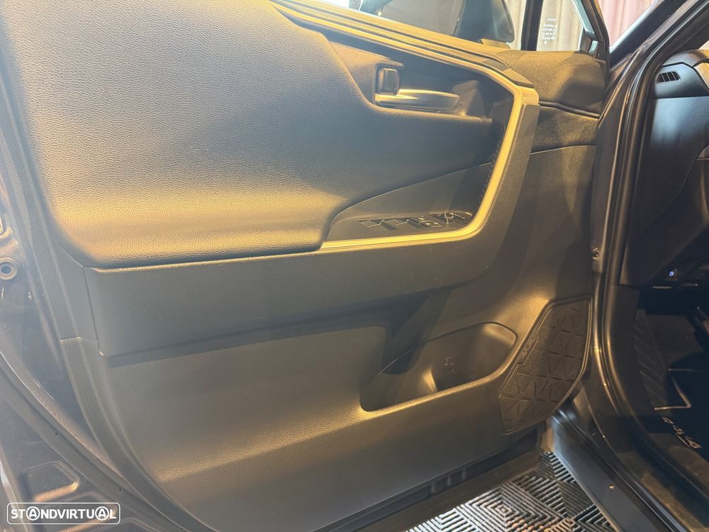 Toyota RAV4 2.5 HDF Square Collection - 18