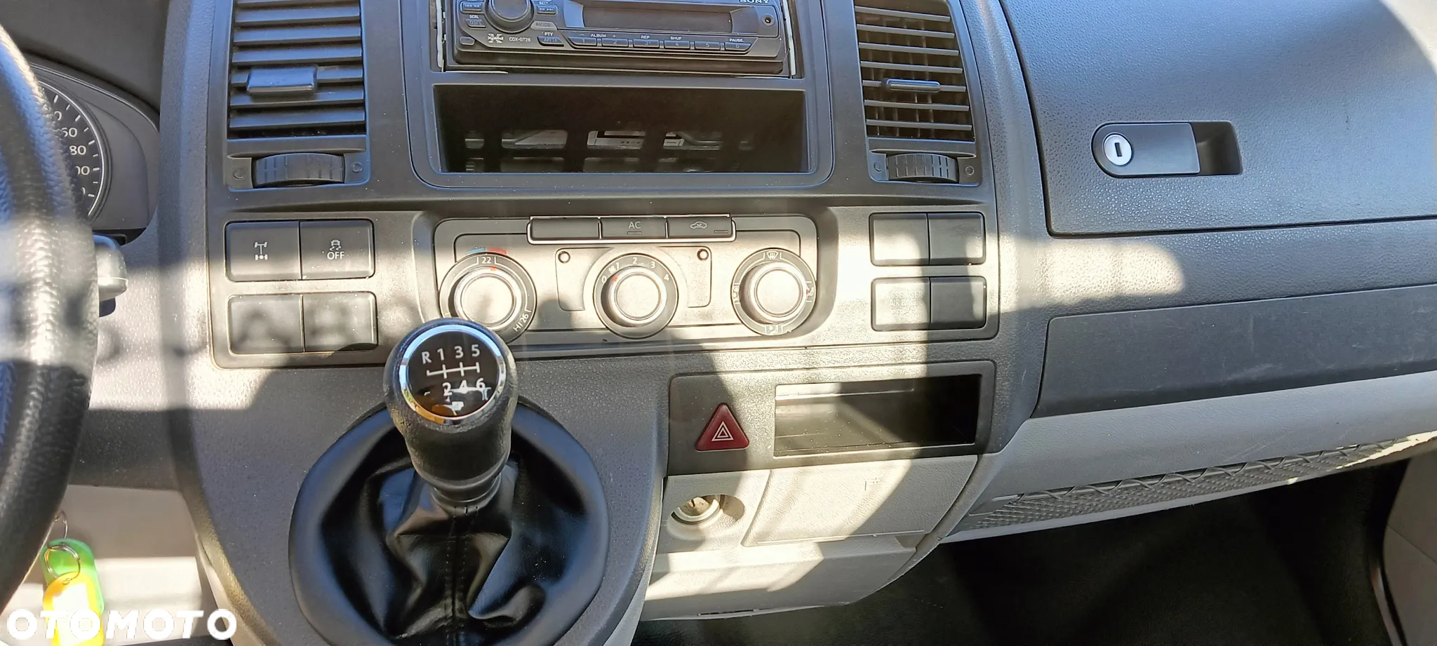 Volkswagen Transporter - 13