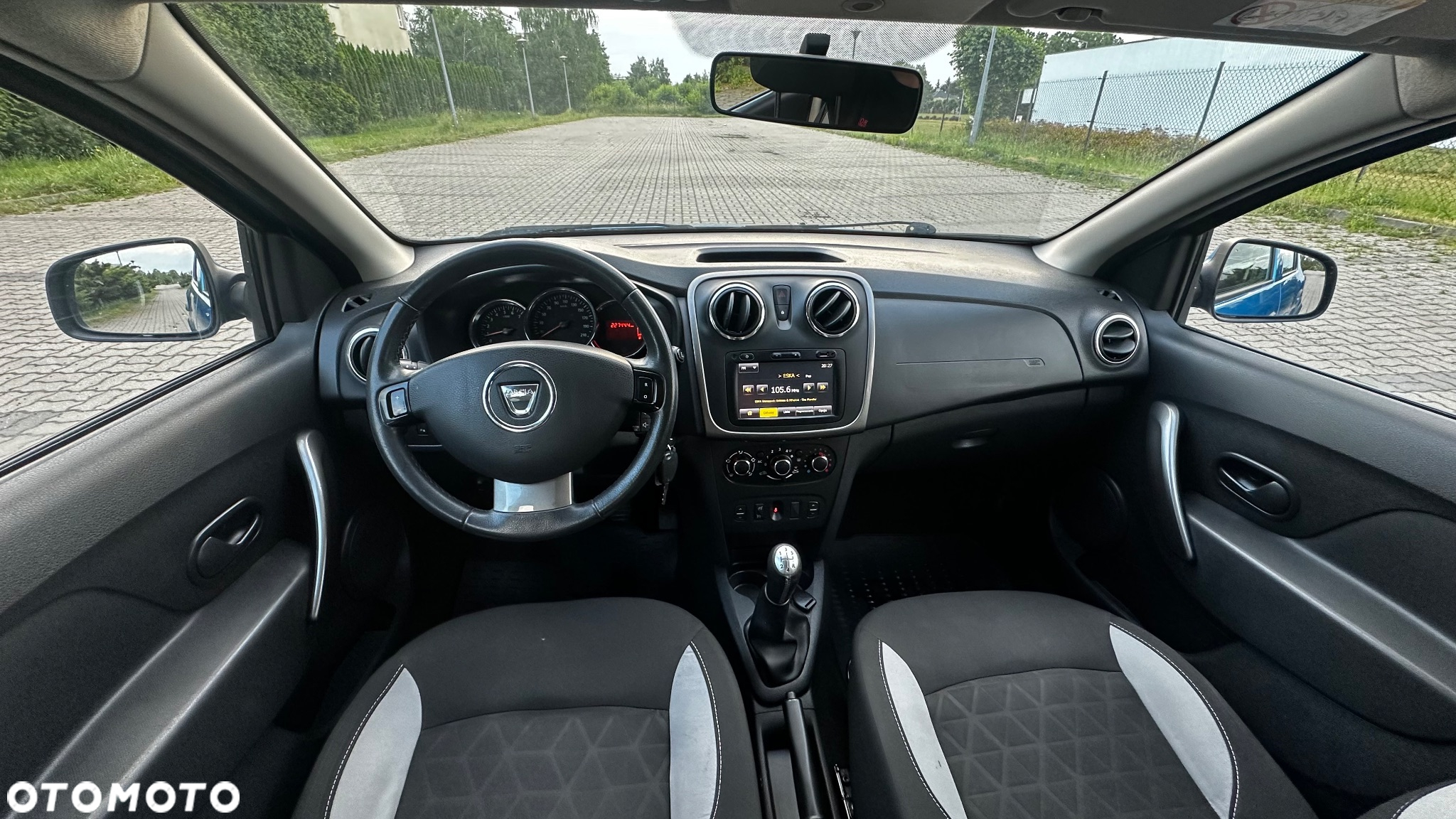 Dacia Sandero TCe 90 Celebration - 21