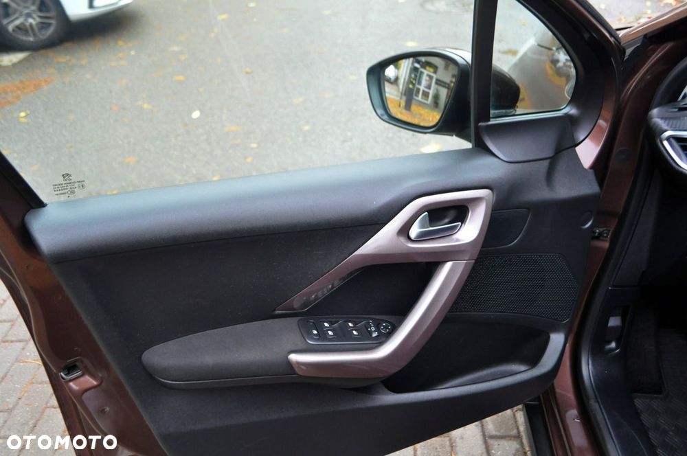 Peugeot 2008 - 9
