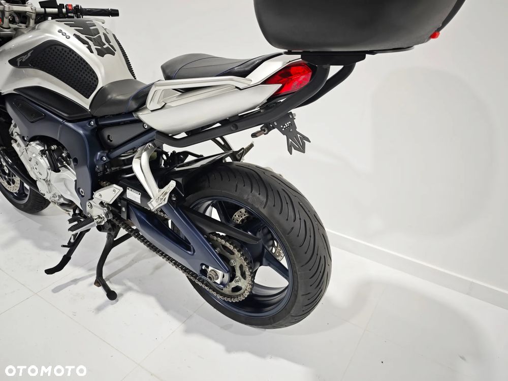 Yamaha FZ - 17