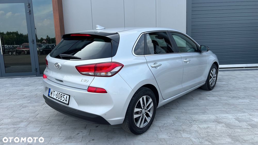 Hyundai i30 1.4 T-GDI Comfort DCT - 4