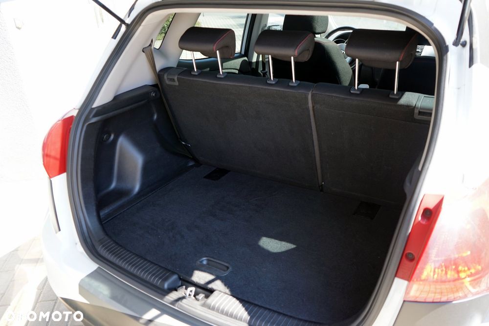 Kia Venga 1.6 Business Line - 11