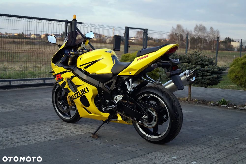 Suzuki GSX-R - 8