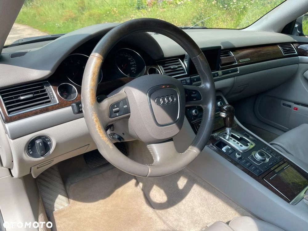 Audi A8 - 3