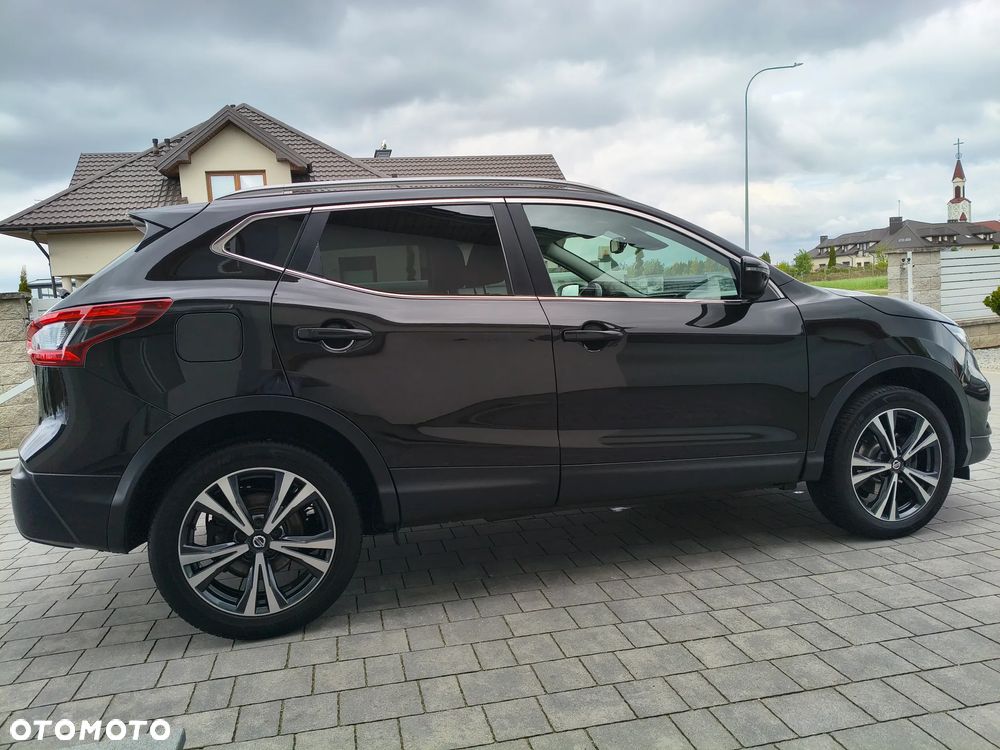 Nissan Qashqai 1.3 DIG-T N-Connecta EU6d - 9