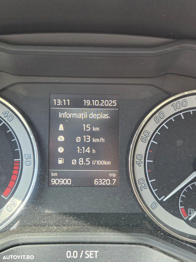Skoda Superb 2.0 TDI AMBITION - 11