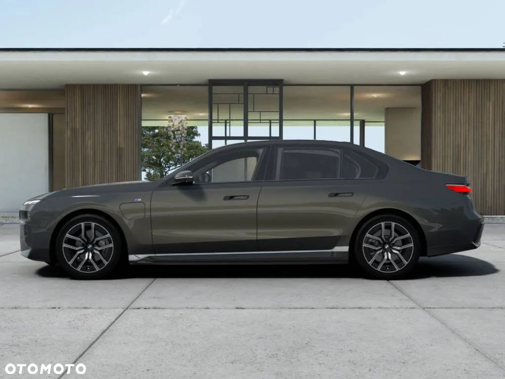 BMW Seria 7 750e PHEV xDrive M Sport sport - 2