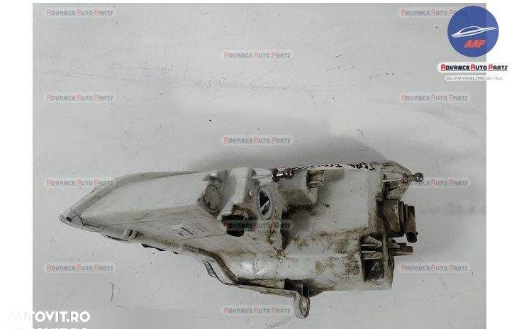 Proiector Dreapta original Ford  Escape  3 [2012 - 2015] - 5