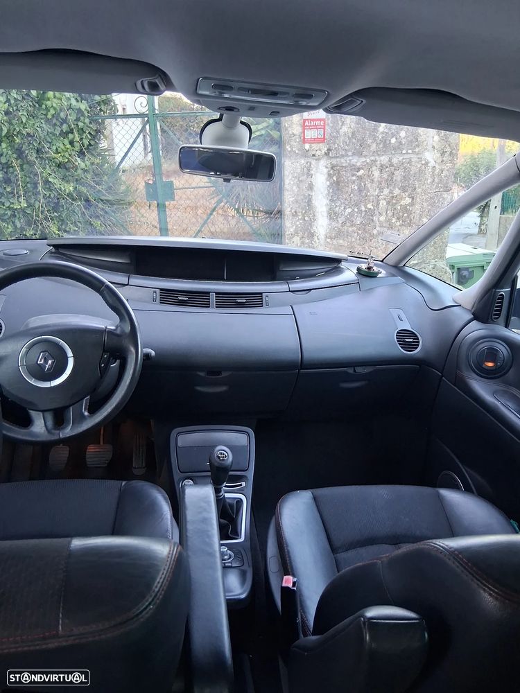 Renault Espace 2.0 dCi Luxe 5L - 11