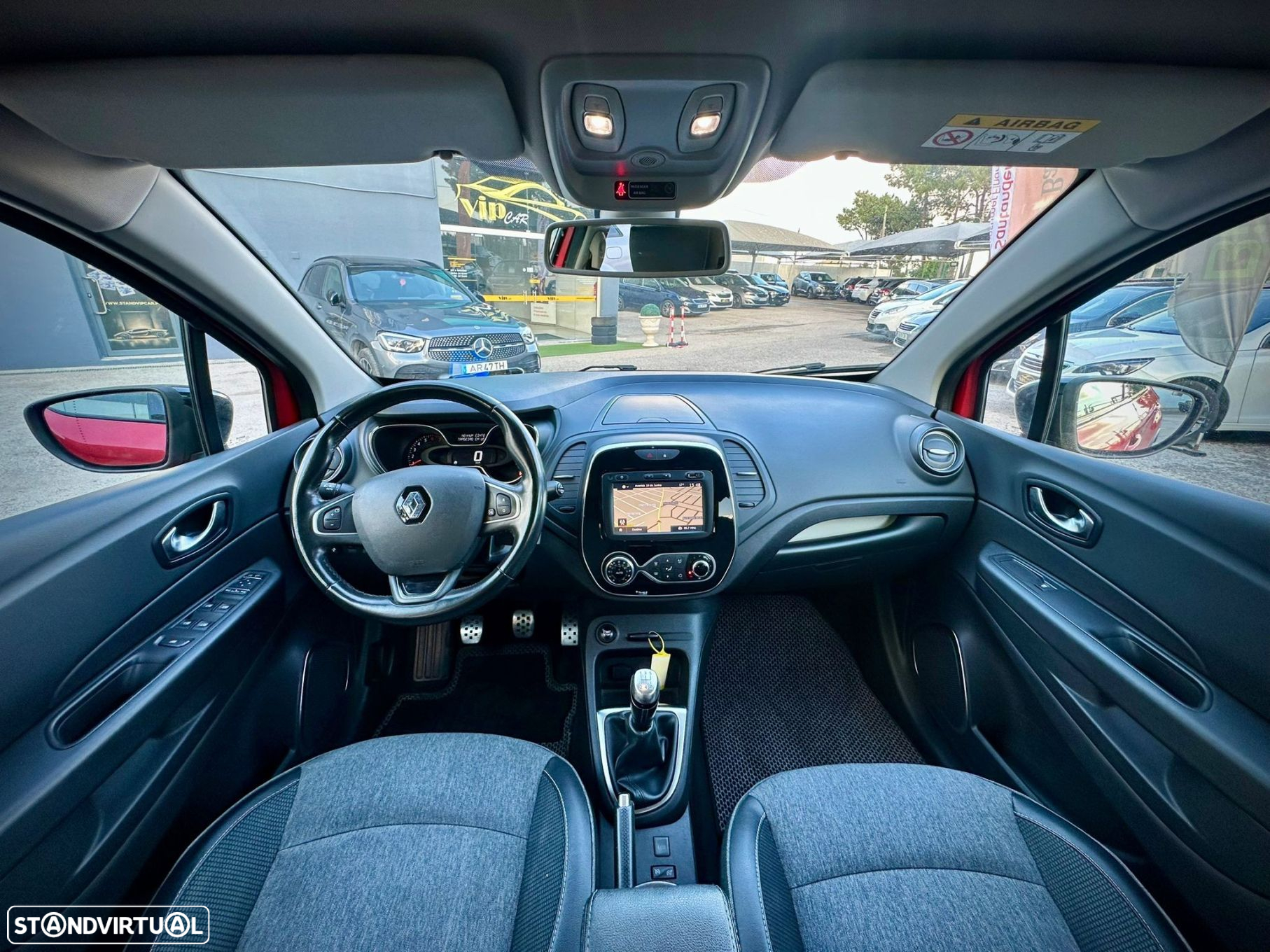 Renault Captur 0.9 TCE Helly Hansen - 9