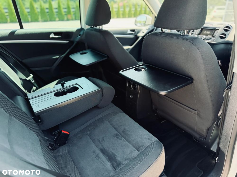 Volkswagen Tiguan 2.0 TDI DPF BlueMotion Technology Lounge Sport & Style - 17