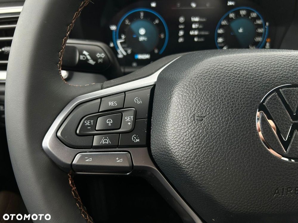 Volkswagen Amarok - 17