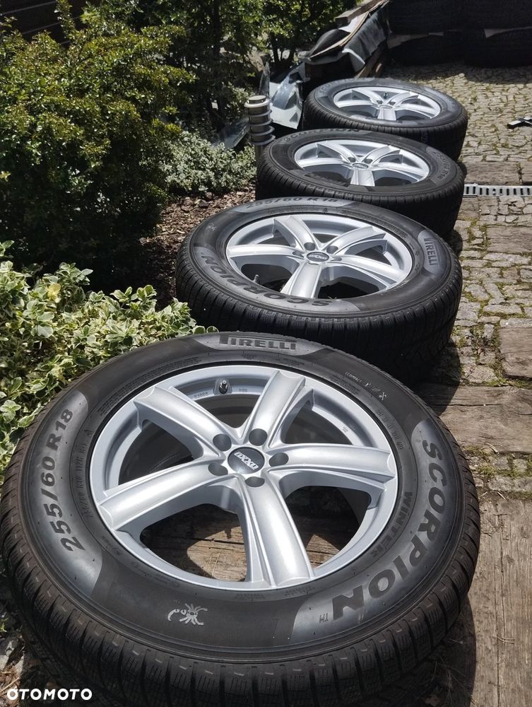 KOŁA Zimowe Jaguar F-Pace 5x108 255 60 18 Pirelli - 3