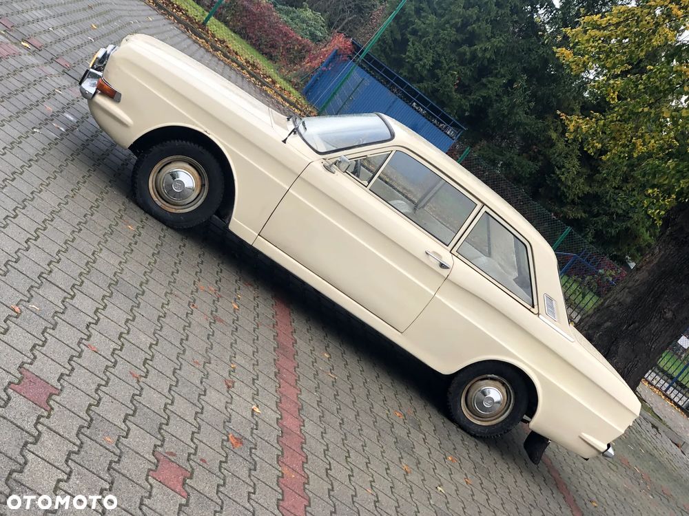 Ford Taunus - 3