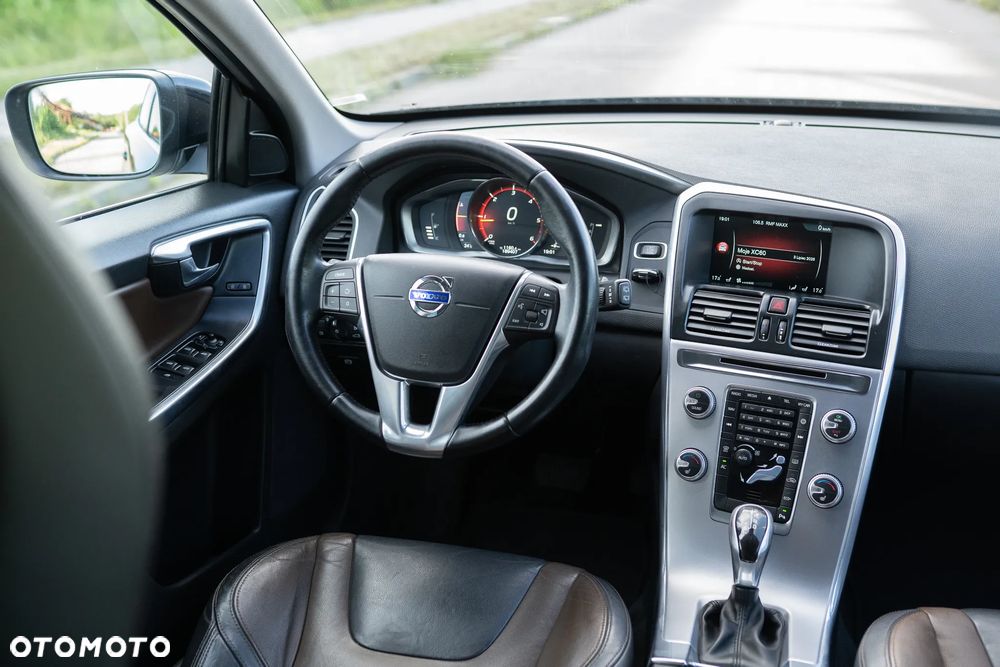 Volvo XC 60 D4 Geartronic Summum - 15