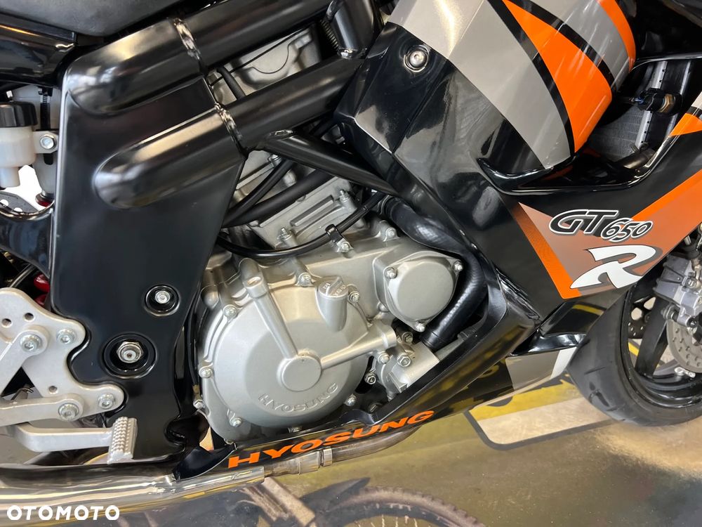 Hyosung GT Comet - 22