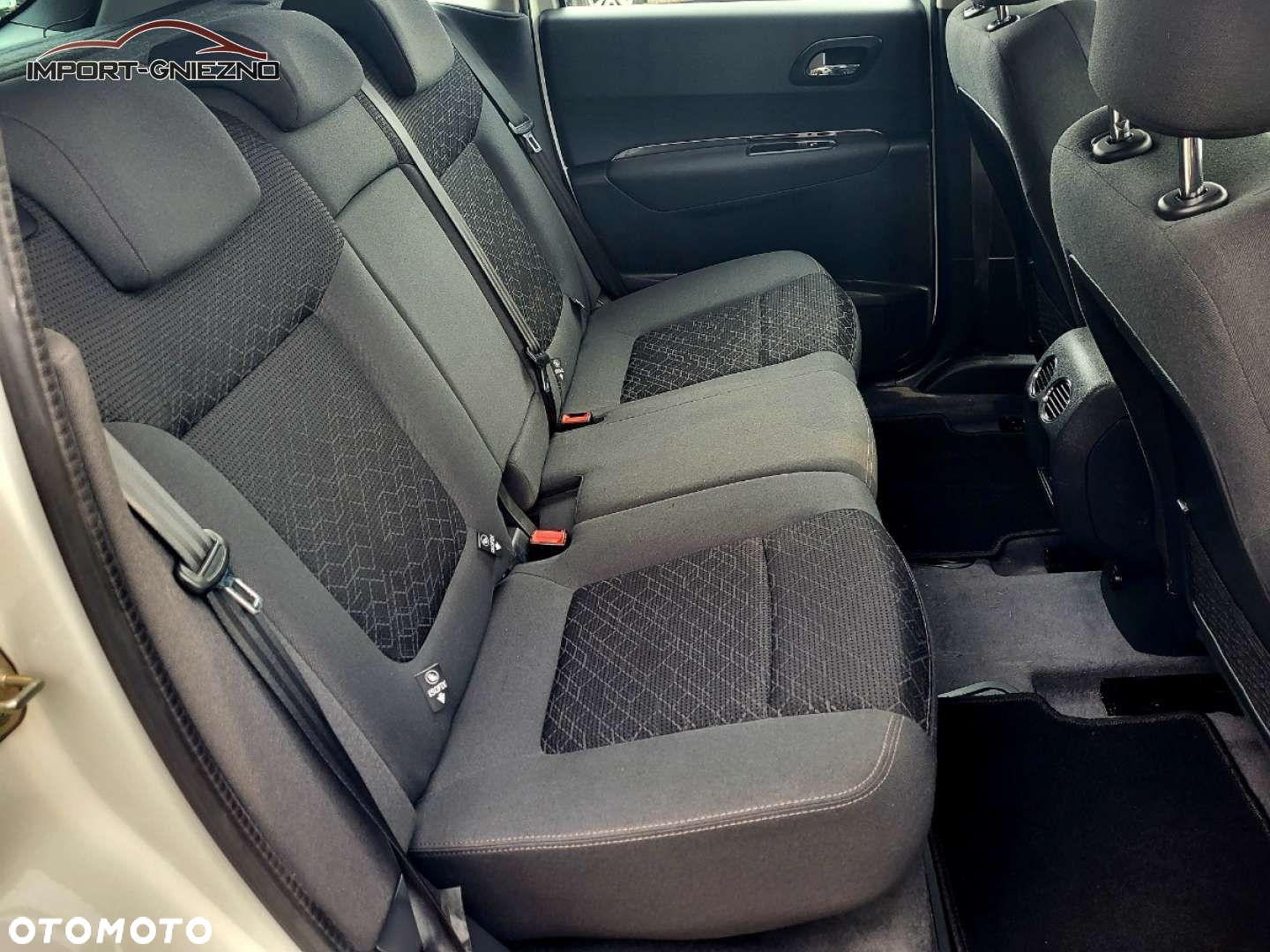 Peugeot 3008 - 8