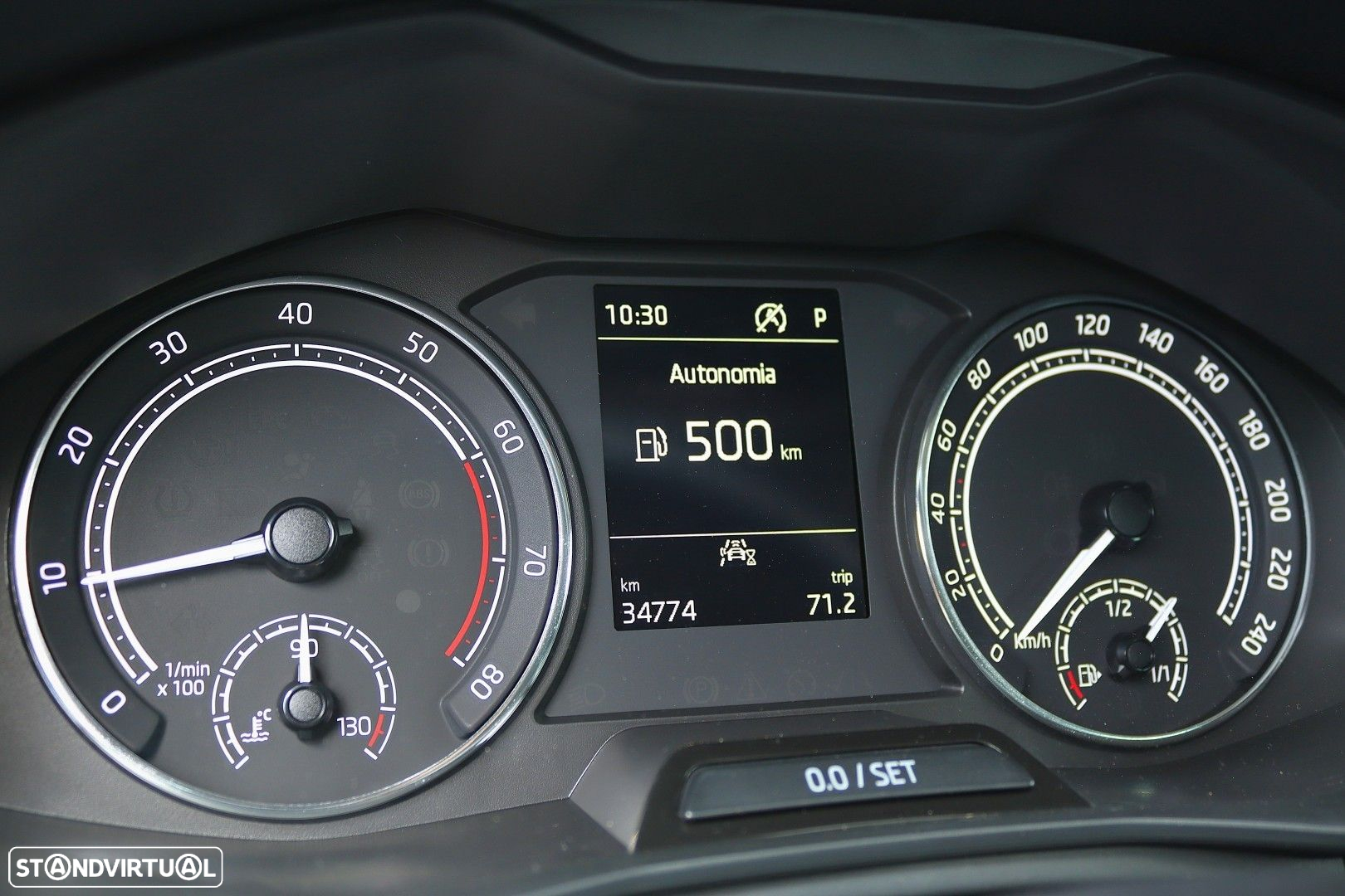 Skoda Kamiq 1.0 TSI Ambition DSG - 17