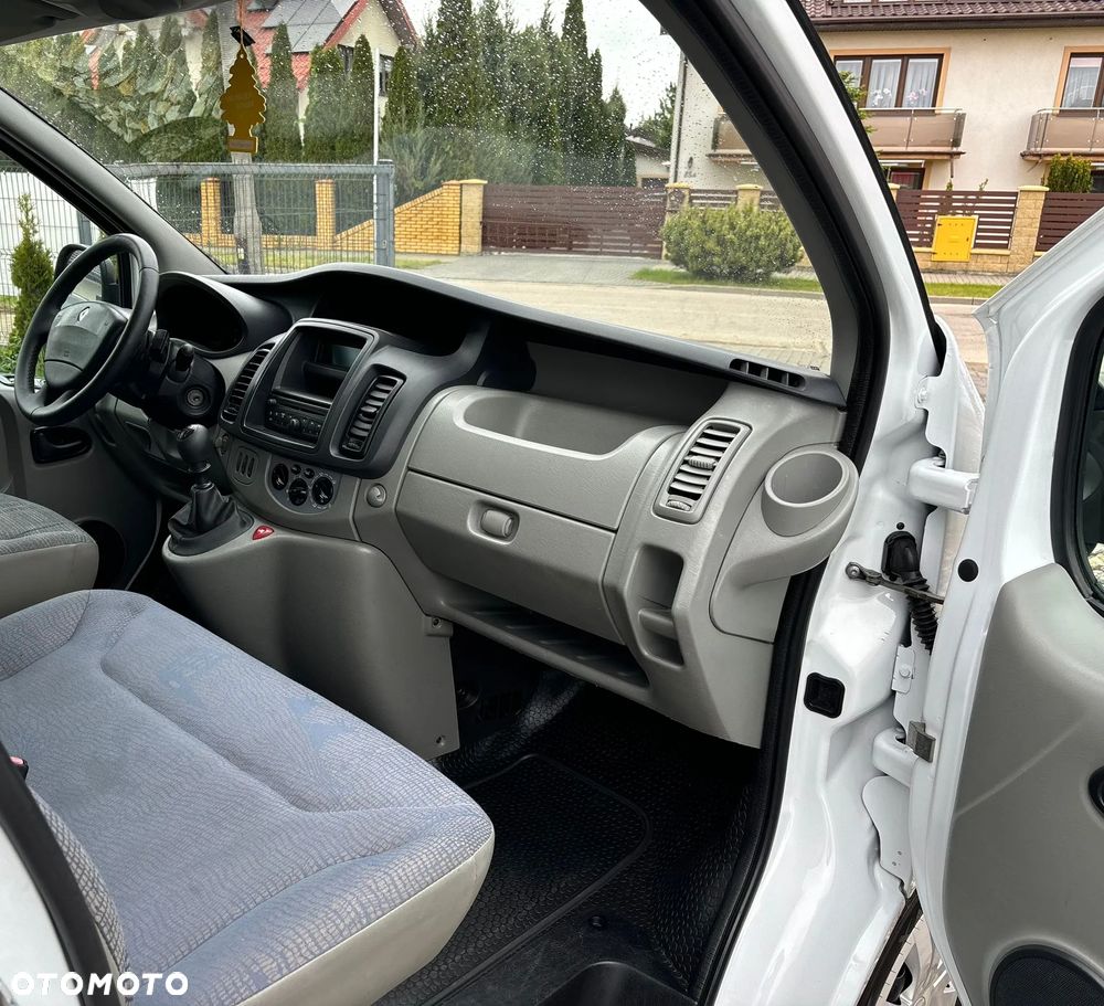 Renault Trafic - 9