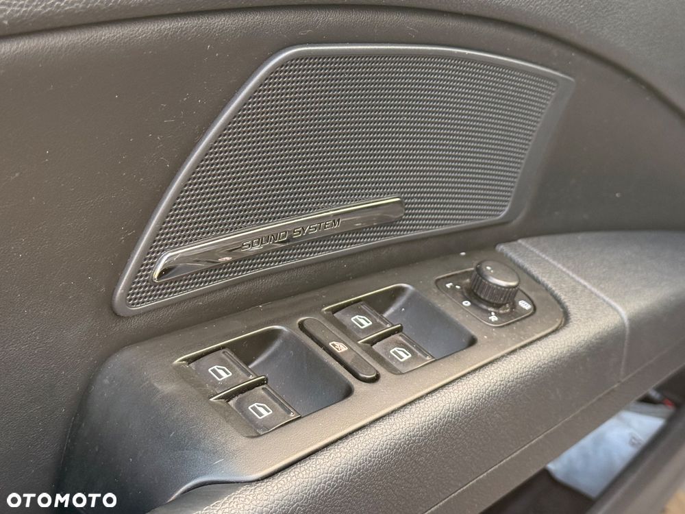 Skoda Superb 2.0 TDI L&K DSG - 8