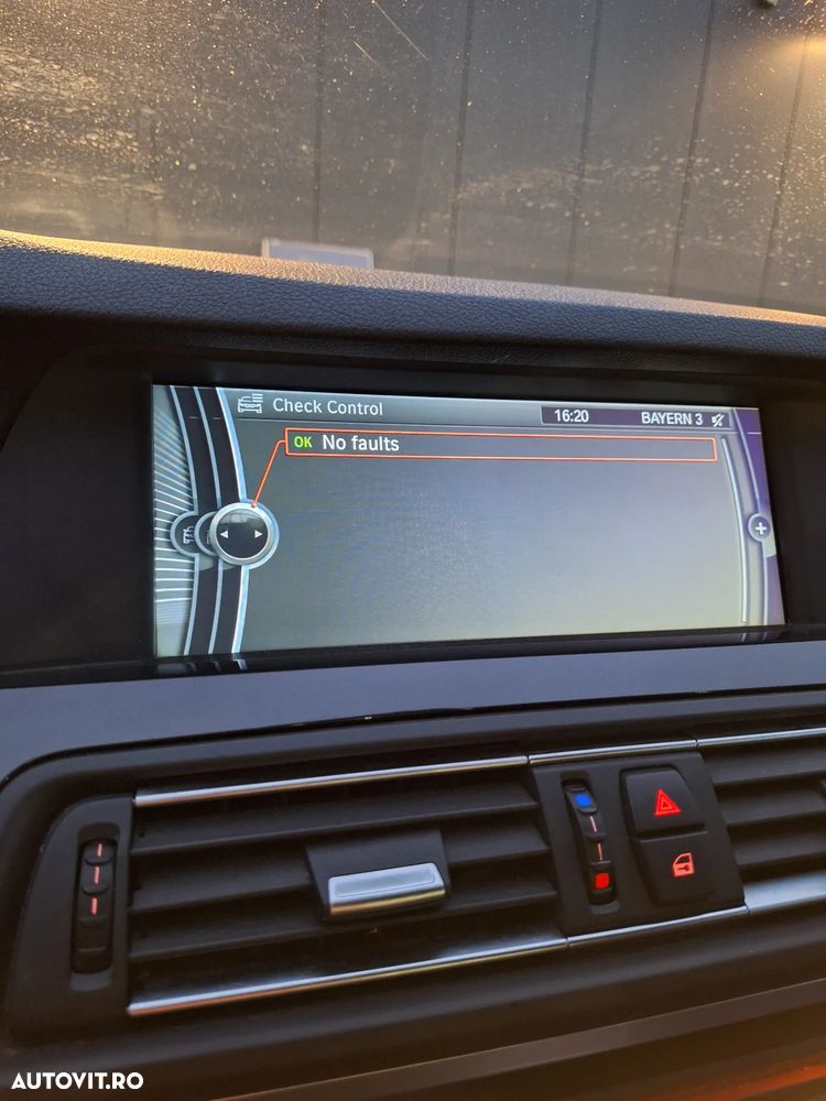 BMW Seria 5 520d Aut. - 9