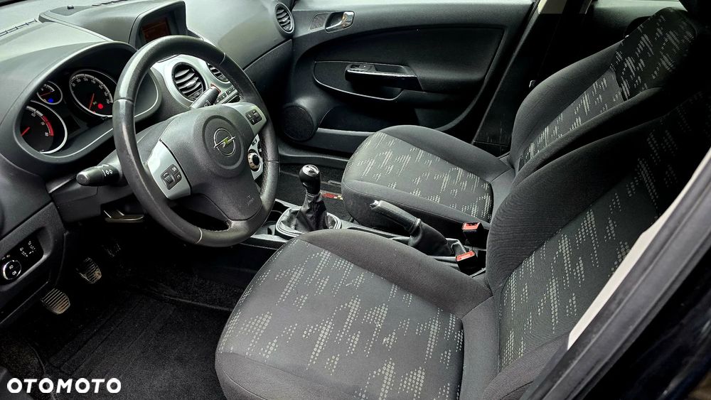 Opel Corsa 1.4 16V Satellite - 17