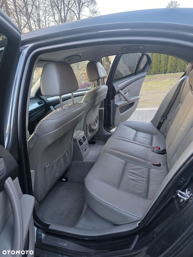 BMW Seria 5 - 11