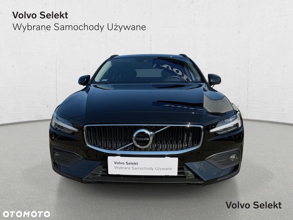 Volvo V60 2021 photo 2