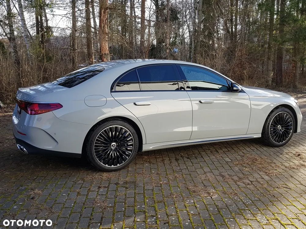 Mercedes-Benz Klasa E 300 de PHEV 4-Matic AMG 9G-Tronic - 4