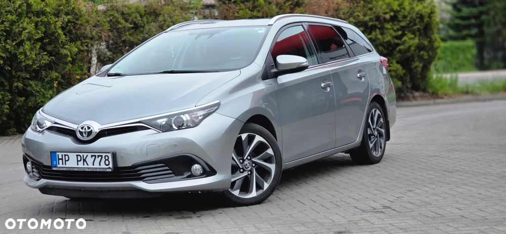 Toyota Auris 1.6 D-4D Design Edition - 3